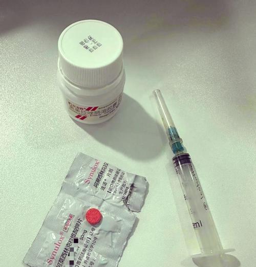 探讨狗狗呕吐问题的药物治疗方案（解析狗狗呕吐的原因及常用药物解决方案）