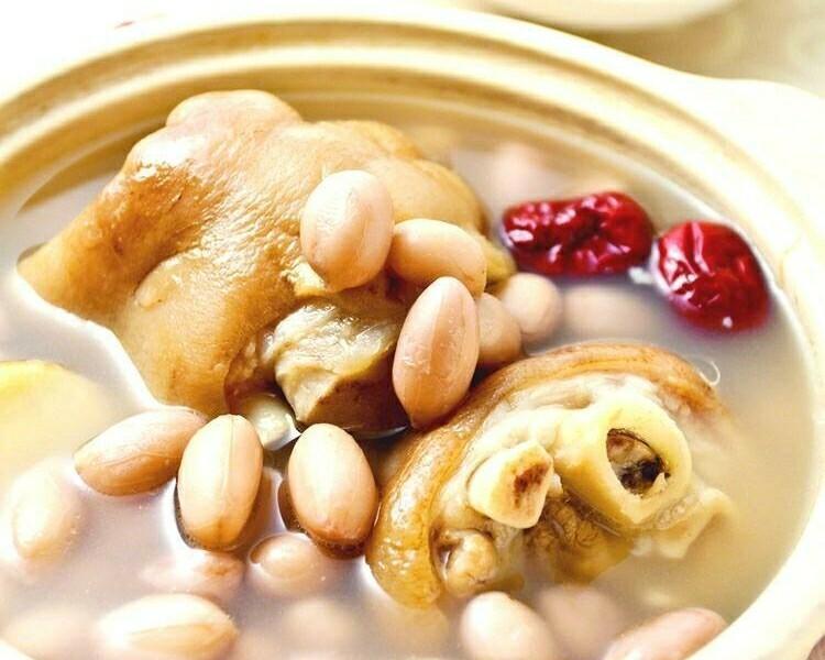 以快满月了能吃什么（探讨宝宝快满月后适宜食用的食物及注意事项）