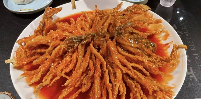 金毛喜欢吃哪些鱼？（了解金毛鱼食偏好，让它们健康成长）